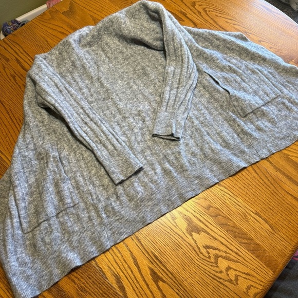 Banana Republic Size Medium Petite 58% Wool - Picture 4 of 4